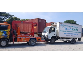 Cứu hộ xe tải chở hàng